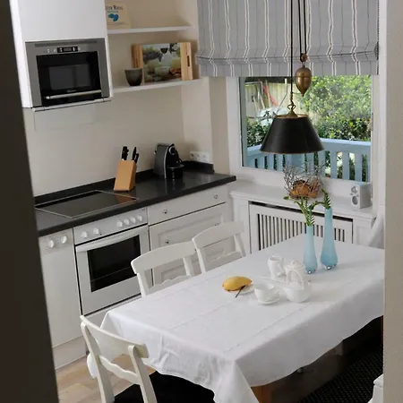 Ferienhaus Ferien Domizil Hingstwai 4 Keitum